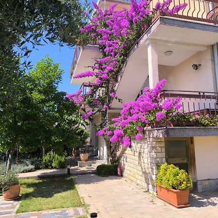 Apartments Lirio Umag Exterior foto